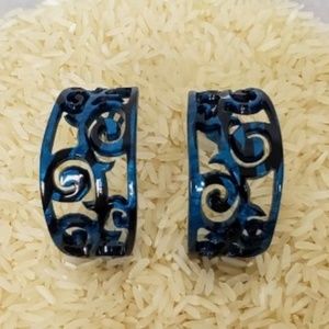 🔹NWOT🔹Yochi Carved Lucite Hoops
